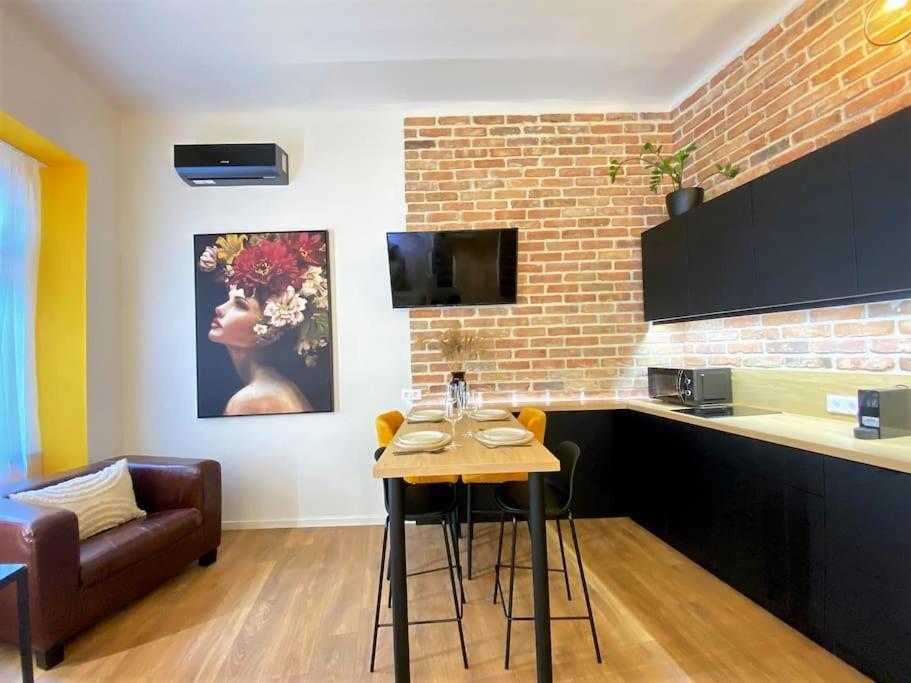 Hajos Trendy Mini Loft In The Center Apartment *